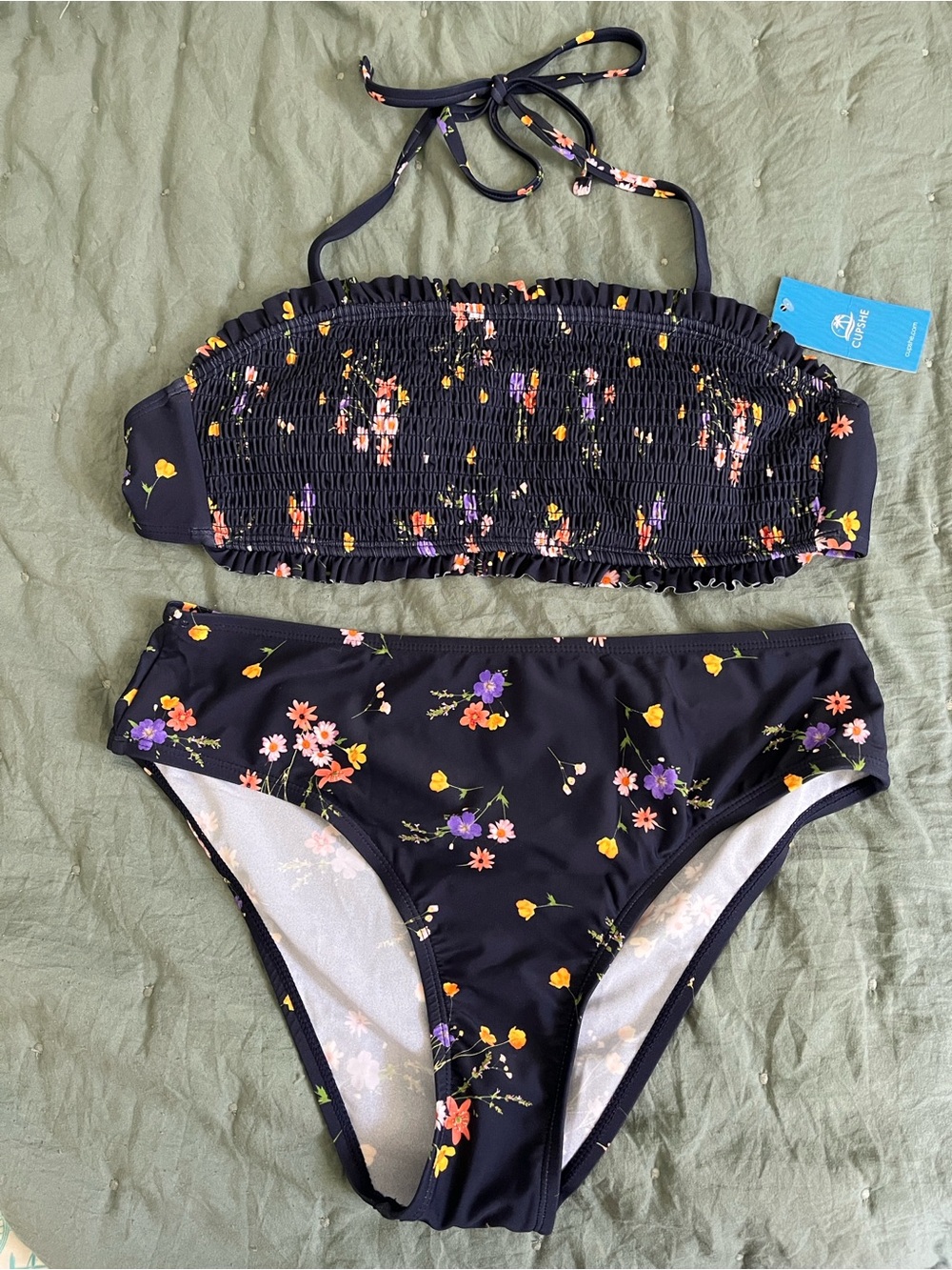 NWT CUPSHE Women’s Floral Smocked Bandeau Bikini Set Navy Blue - Size M